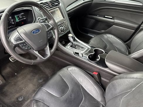 Used 2015 Ford Fusion Titanium image 10