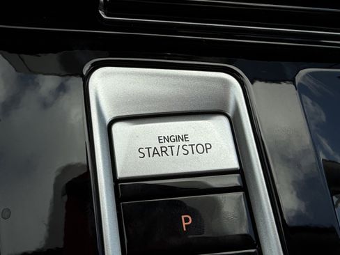 New 2026 Volkswagen Atlas SE image 24