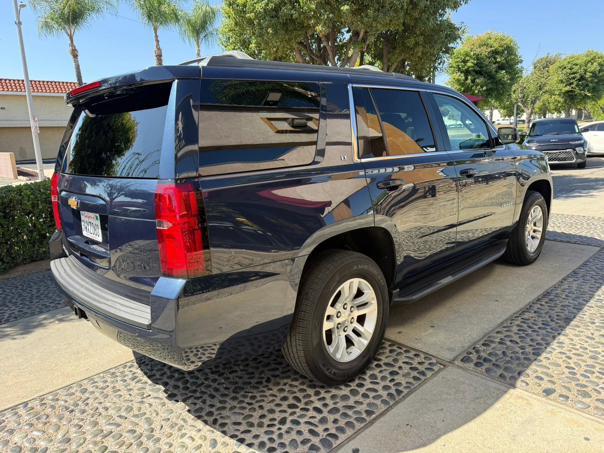 Used 2018 Chevrolet Tahoe LT RWD image 5