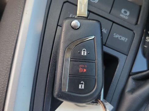 Used 2024 Toyota RAV4 LE image 39