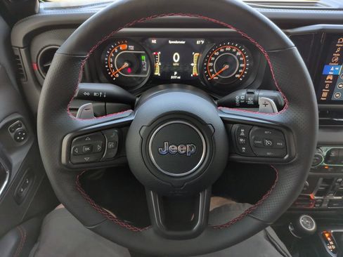 Used 2026 Jeep Wrangler Unlimited Rubicon 392 w/ Quick Order Package 27X Moab AWD/4WD image 25