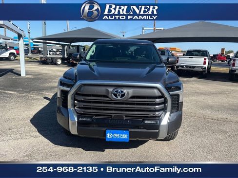 Used 2024 Toyota Tundra Limited image 2