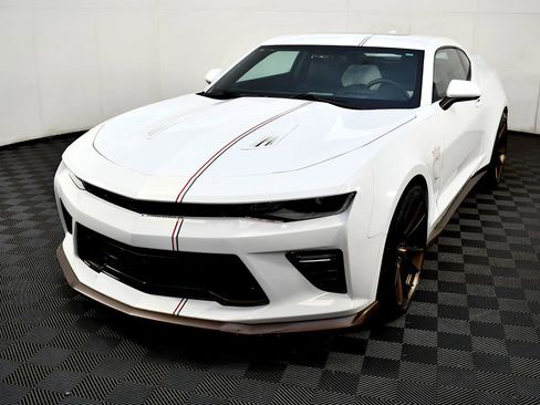 Used 2017 Chevrolet Camaro SS w/ LPO, Ground Effects Package image 2