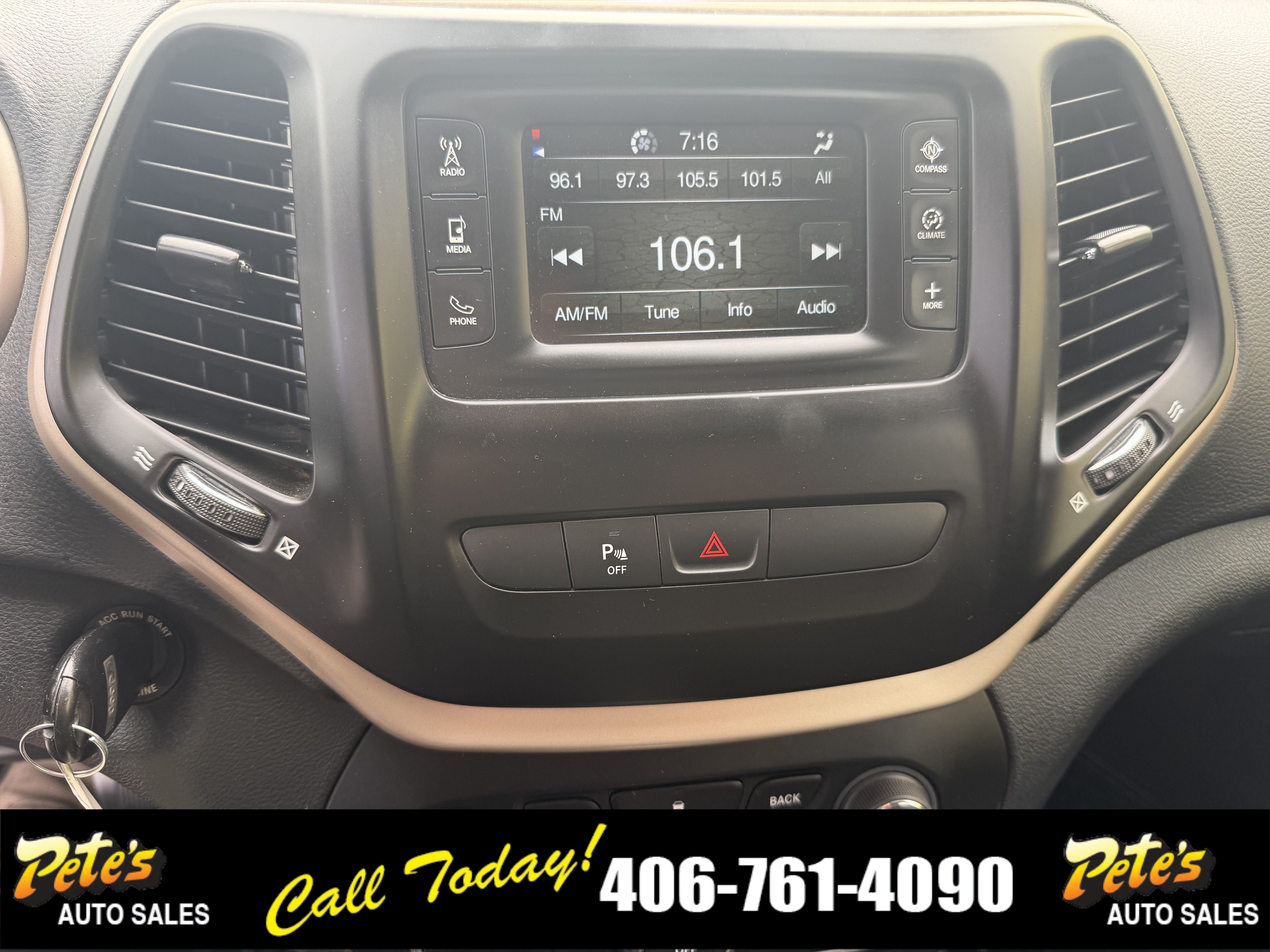 Used 2016 Jeep Cherokee Sport w/ Cold Weather Group AWD/4WD image 24