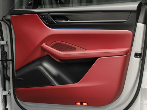 New 2026 Porsche Macan GTS Electric AWD/4WD image 20
