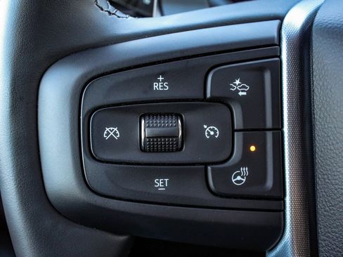 Used 2025 GMC Sierra 1500 Elevation image 27