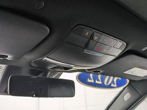 Used 2022 Mercedes-Benz GLC 300 4MATIC image 37