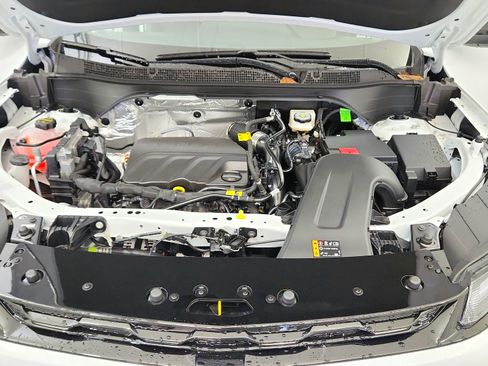 New 2026 Chevrolet Trax ACTIV w/ Sunroof Package image 35