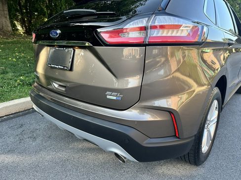 Used 2019 Ford Edge SEL w/ Equipment Group 201A AWD/4WD image 41