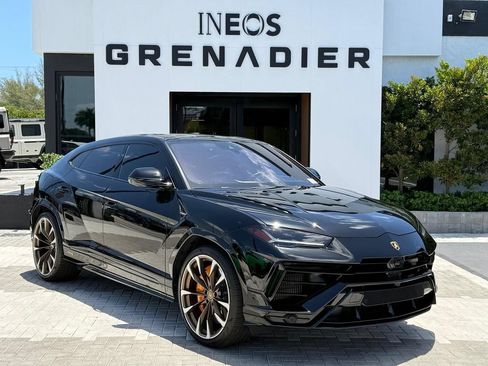 Used 2024 Lamborghini Urus S AWD/4WD image 1
