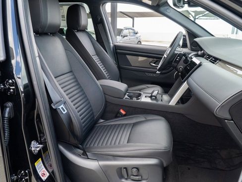 Certified 2025 Land Rover Discovery Sport Dynamic SE AWD/4WD image 20