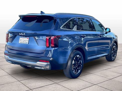 Used 2025 Kia Sorento S w/ Panoramic Sunroof Package image 15