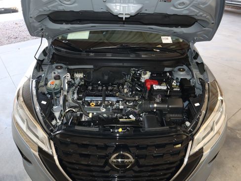 Used 2021 Nissan Kicks SV image 20