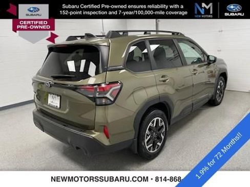 Used 2025 Subaru Forester Premium image 4
