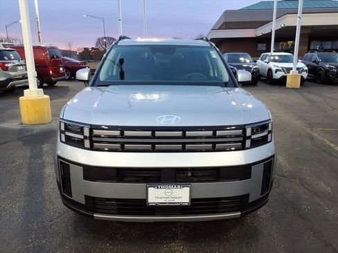 Used 2025 Hyundai Santa Fe SEL image 8