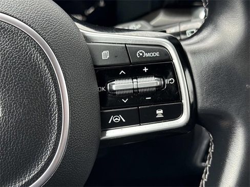 Used 2023 Kia Sorento SX image 24