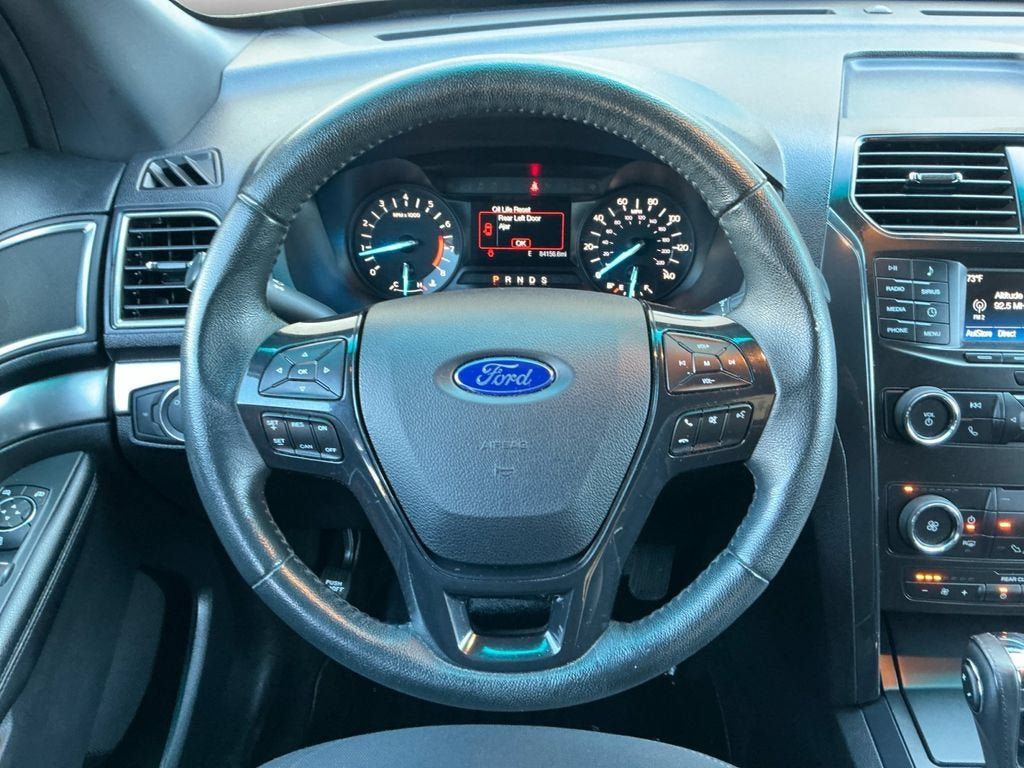 Used 2018 Ford Explorer XLT AWD/4WD image 12