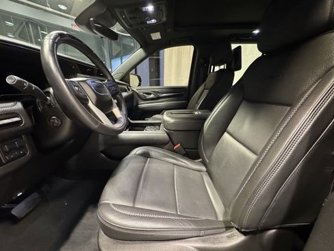 Used 2024 GMC Yukon Denali w/ Denali Reserve Package image 20