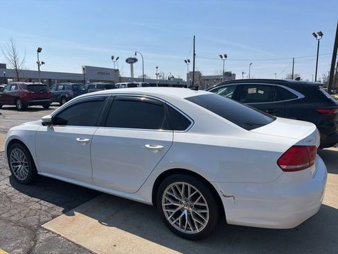Used 2014 Volkswagen Passat 1.8T SE FWD image 5