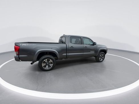Used 2016 Toyota Tacoma TRD Sport w/ Towing Package image 15