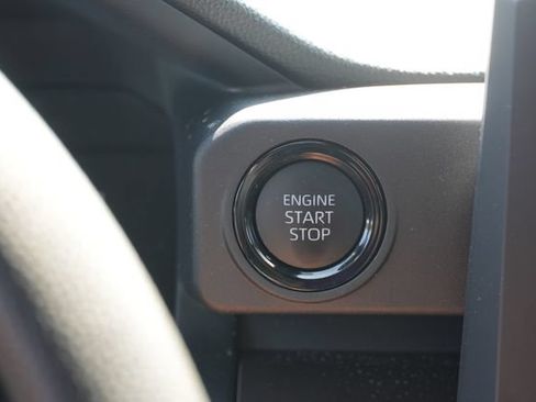 Used 2024 Toyota Tacoma SR5 AWD/4WD image 27