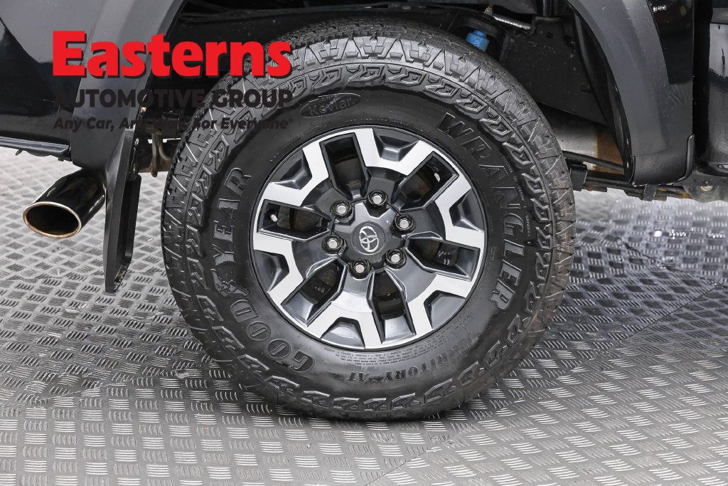 Used 2021 Toyota Tacoma TRD Off-Road AWD/4WD image 34