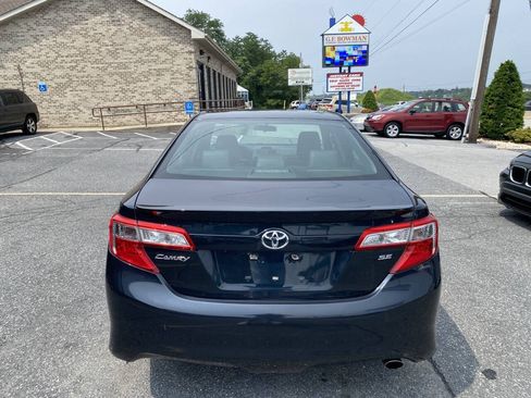 Used 2014 Toyota Camry SE FWD image 6