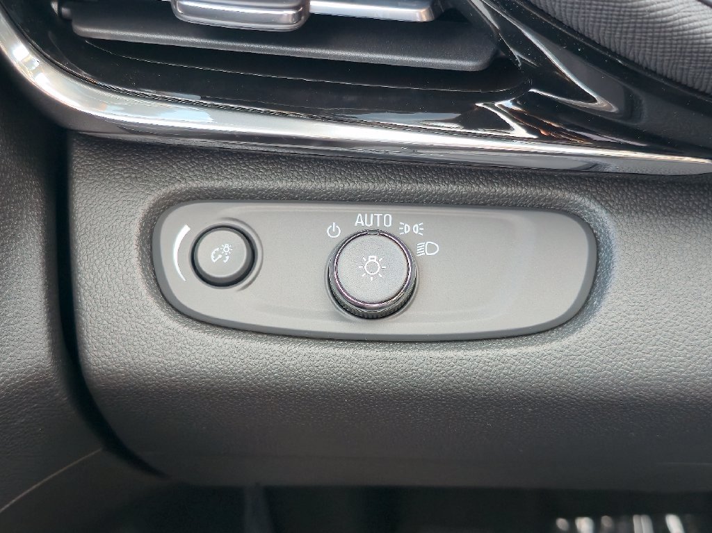 New 2026 Buick Envista Sport Touring w/ Convenience I Package FWD image 18