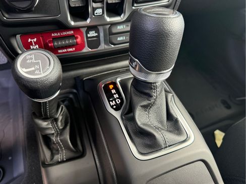 New 2026 Jeep Gladiator Mojave AWD/4WD image 29