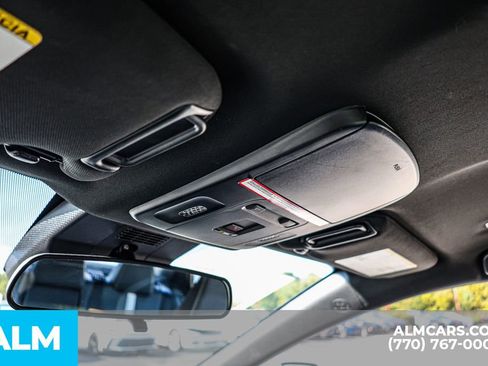 Used 2025 Toyota Camry SE image 59