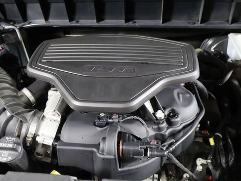 Used 2019 GMC Acadia SLE AWD/4WD image 11