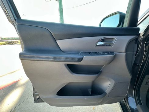 Used 2016 Honda Odyssey EX-L image 32