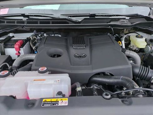 New 2026 Toyota Tundra SR5 AWD/4WD image 16