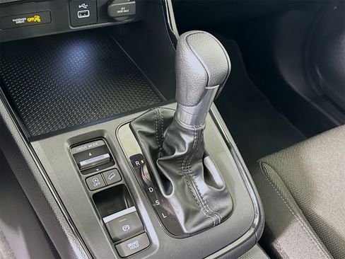 Used 2025 Honda CR-V LX image 14