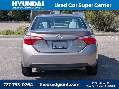 Used 2015 Toyota Corolla LE FWD image 4