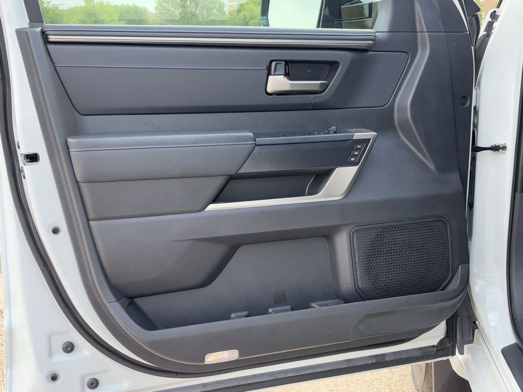 Used 2026 Toyota Tundra Platinum AWD/4WD image 28
