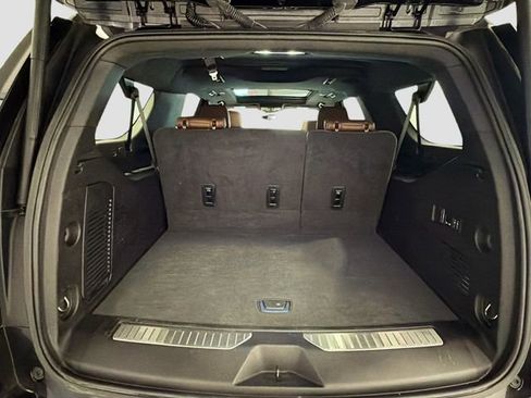Certified 2024 Chevrolet Suburban High Country image 25