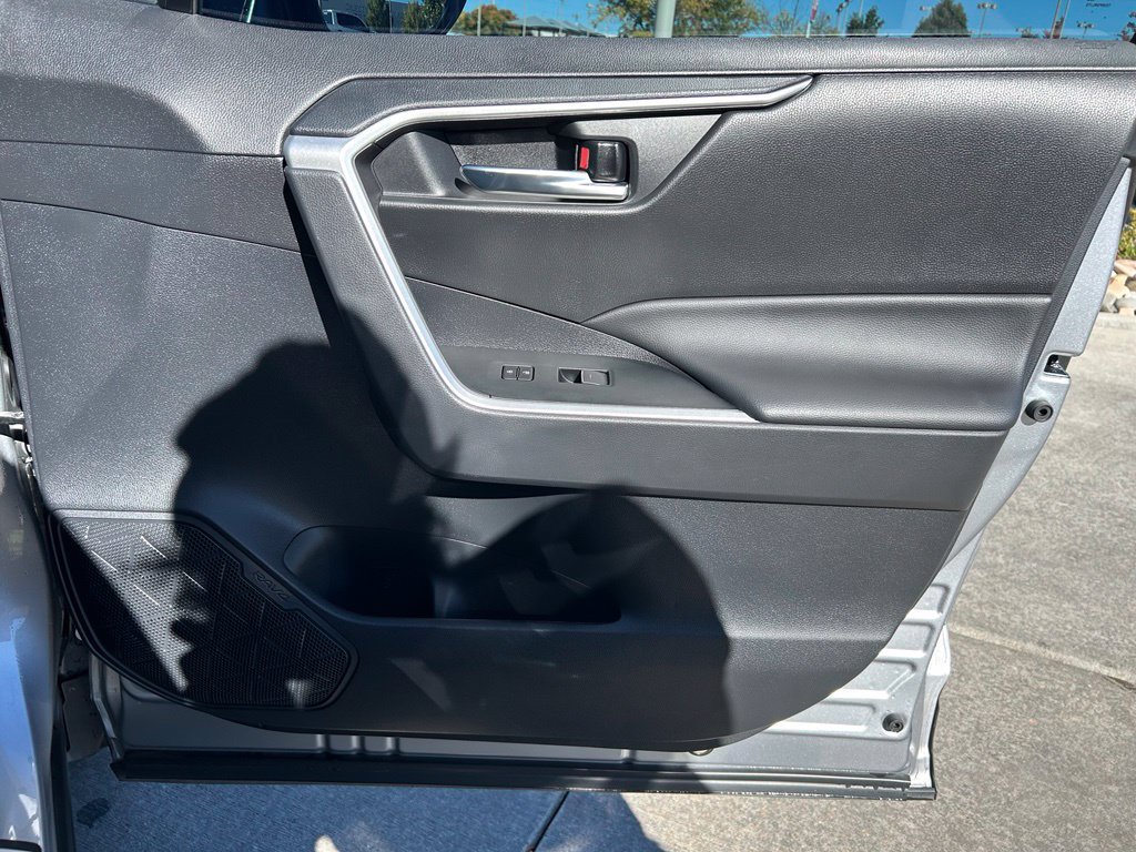Used 2024 Toyota RAV4 XLE w/ Convenience Package AWD/4WD image 31