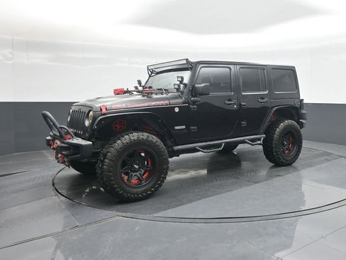 Used 2018 Jeep Wrangler Unlimited Rubicon AWD/4WD image 32