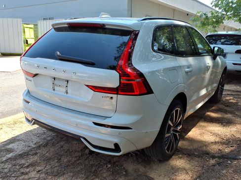 Used 2024 Volvo XC60 B5 Plus w/ Protection Package Premier AWD/4WD image 7