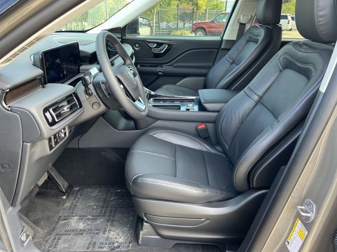 New 2025 Lincoln Aviator Reserve image 25