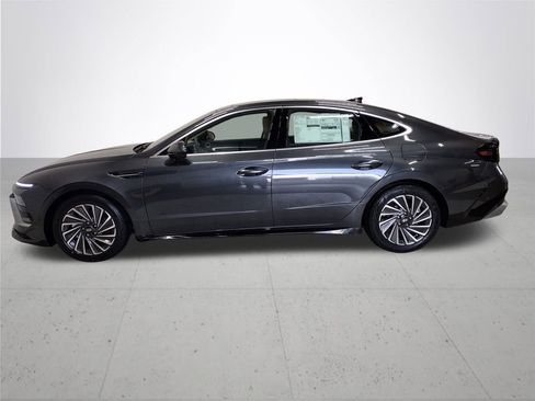 New 2026 Hyundai Sonata Limited image 9