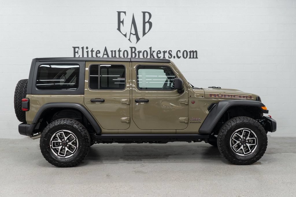 Used 2026 Jeep Wrangler Unlimited Rubicon AWD/4WD image 4