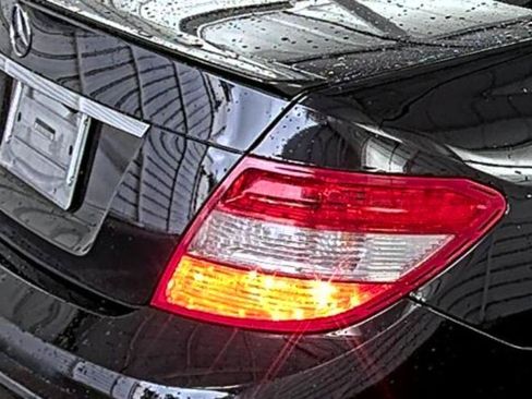 Used 2008 Mercedes-Benz C 350 Sport image 7
