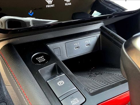 New 2025 Nissan Kicks SR image 14