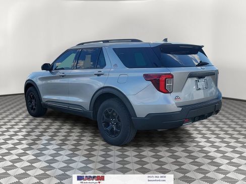 Used 2023 Ford Explorer Timberline image 3