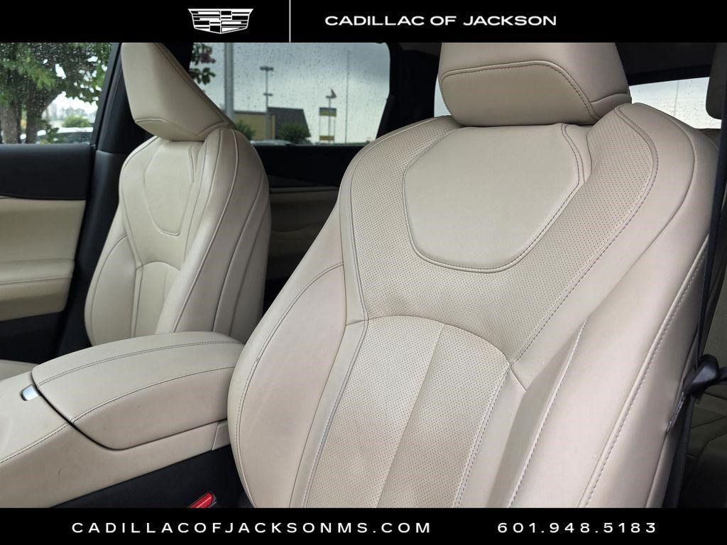 Used 2023 INFINITI QX60 Luxe w/ Cargo Package AWD/4WD image 17
