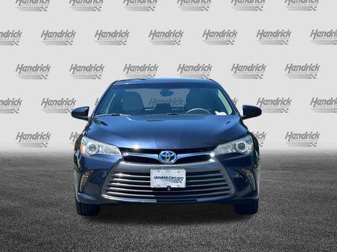 Used 2017 Toyota Camry XLE w/ Moonroof Package FWD image 10