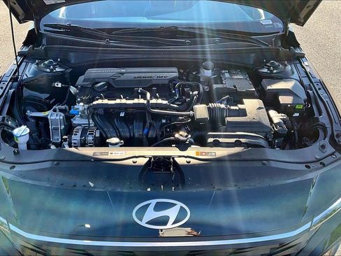 New 2026 Hyundai Elantra SE FWD image 12