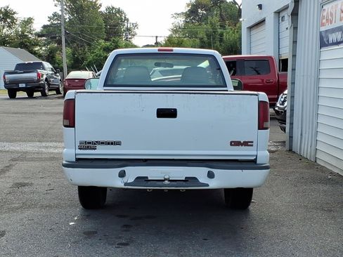 Used 1999 GMC Sonoma SL w/ Convenience Pkg RWD image 4